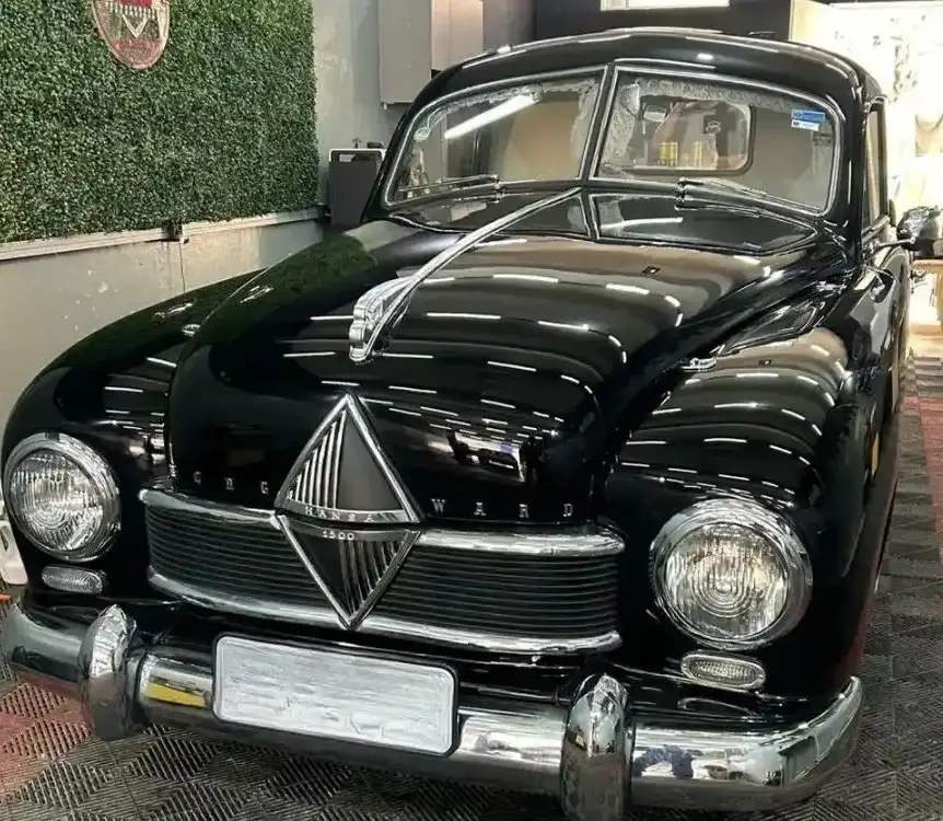 Trabalho realizado - carro classico vintage